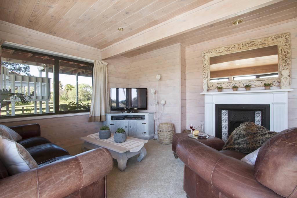 Two Bare Feet Apartment Waihi Exterior photo